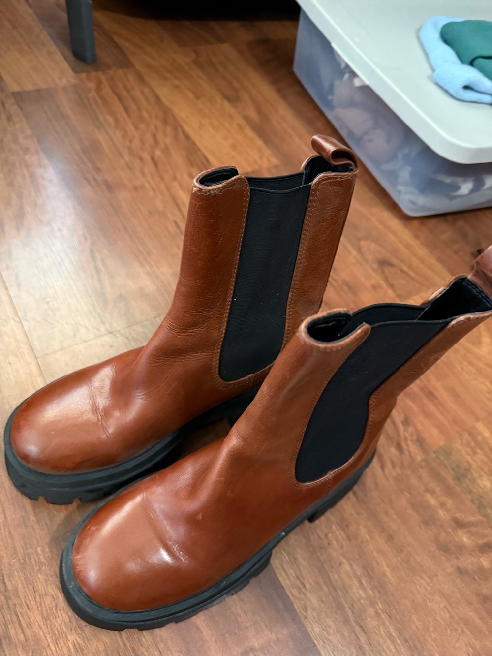 Gianni Bini Women’s Tan Leather Chelsea Ankle Boots with Black Elastic